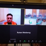 Sidang perdana kasus pencabulan terhadap santriwati dengan terdakwa Moch Subchi Azal Tsani alias MSAT (42) di Ruang Cakra Pengadilan Negeri (PN) Surabaya, Senin (18/7/2022).