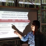 Koordinator Penelitian Pusat Studi Media Baru dan Perubahan Sosial Universitas Negeri Surabaya (Unesa), Ardhie Raditya.
