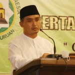 Wakil Wali Kota Pasuruan Adi Wibowo memberikan sambutan saat pelantikan pengurus DMI Kota Pasuruan.