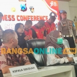 Konferensi pers terkait pengeroyokan di Jalan Tunjungan, Surabaya. Foto: RUSMIYANTO/BANGSAONLINE