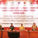 Dr. H. Soekarwo Gubernur Jatim, Bersama Forkopimda, Dirjen Otoda Hadir Bersama Dalam Acara Rapat Koordinasi Ketertiban dan Keamanan Di Wilayah Prov Jatim.