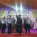 Gus Ali Gondrong, bersama Kanwil Kemenkumham Jatim Imam Jauhari dan Kalapas Surabaya, Jalu Yuswa Panjang dalam kegiatan Istighosah dan Sholawat.