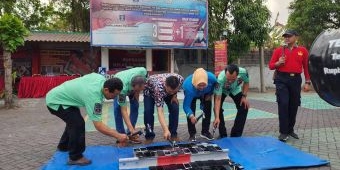 Kanwil Kemenkumham Jatim Musnahkan Barang Bukti Puluhan HP Hasil Sidak Maret-September 2023