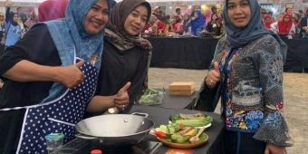 Ning Ita: Festival Nasi Bakar untuk Lestarikan Warisan Kuliner Majapahit