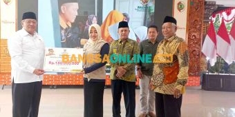 Baznas Jatim Salurkan Bantuan Program Perbaikan Rumah Tinggal di Kabupaten Mojokerto