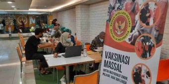BIN Daerah Jatim dan Dinkes Gelar Vaksin Booster di Mall