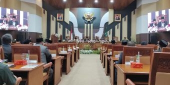 Sidang Paripurna LKPJ, Ketua DPRD Kabupaten Pasuruan Apresiasi Kinerja Bupati Irsyad