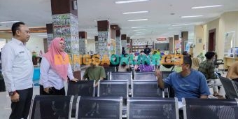 Datangi DPMPTSP Gresik, Bu Min Ajak ASN Bayar Zakat