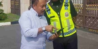 Penjaga Istana Brunei Kaget Followers TikTok BANGSAONLINE Capai 5,5 Juta 