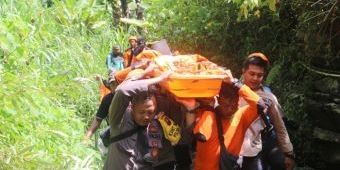 Warga Surabaya yang Jatuh dari Coban Contong Ditemukan Tewas, Sempat Swafoto di Atas Air Terjun