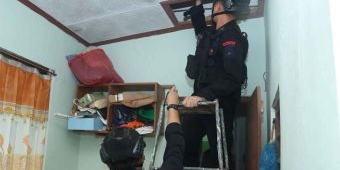 Ada Granat di Plafon Rumah Pensiunan TNI AL