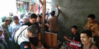 Satgas Bea Cukai Gempur Rokok Ilegal pada Sejumlah Pasar di Bangkalan