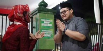Dhito Sebut Jabatan Bupati Hanya Mandat, Kalau Sakit Bisa Kerokan dan Minum Jamu