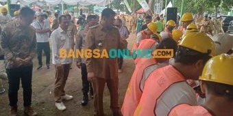 Ribuan Siswa di Kota Probolinggo Buat Meja Lipat dari Baja dan Masuk Muri
