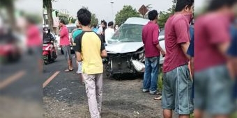 Mobil Tertabrak Kereta Api di Blitar, Pasutri Asal Bandung Meninggal Dunia