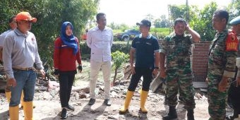 ​Tinjau Wilayah Terdampak Banjir, Bupati Mojokerto Gercep Kerahkan Bantuan