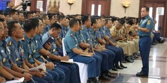 ​Asops Kasal Beri Pembekalan kepada Perwira Korps Pelaut