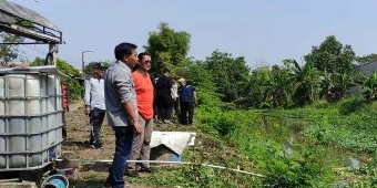 Gunakan Kotoran Sapi dan Kambing, DLHK Sidoarjo Perkenalkan Cara Baru Rawat Ekosistem Sungai