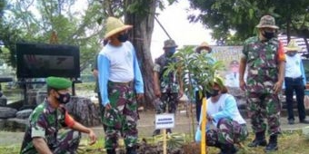 Dandim 0827/Sumenep Peringat Hari Air Sedunia dengan Tanam Pohon dan Tabur Benih Ikan