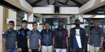 Kemenkumham Jatim Pulangkan Pesepak Bola Asing dari Nigeria