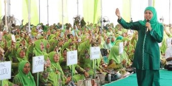 Gubernur Khofifah Ajak 15 Ribu Muslimat NU di Jombang Bersyukur Lewat Dzikir dan Sholawat