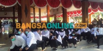 Bupati Trenggalek Serahkan SK untuk 390 PPPK