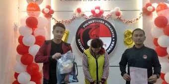 Nekat Jual Sabu, Ibu Rumah Tangga di Surabaya Ditangkap Polisi