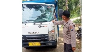 Telat Kurangi Kecepatan Saat Tikungan Tajam, Truk Muat Semen Terguling di Pamekasan