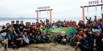 Ratusan Rider HPCI Touring ke Pantai Bayem Tulungagung