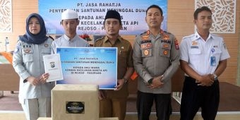 Wakil Wali Kota Pasuruan Serahkan Santunan untuk Keluarga Korban Kecelakaan Kereta Api