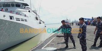 Pangkoarmada II Lepas Satgas MTF TNI Konga