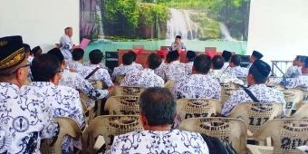 Hujan Interupsi, Koordinasi PGRI Blitar Soal Mogok Mengajar Guru Honorer Nyaris Ricuh