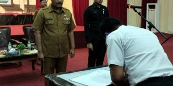 Lantik Enam Pejabat Tinggi Pratama, Gus Ipul: Pemimpin Harus Bekerja Lebih Baik dan Raih Prestasi