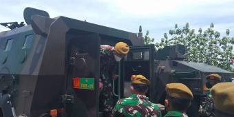 Cek Alutsista, Danpussenarm Kostrad Kunjungi Yon Armed 12 Ngawi