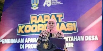 Di Rakor Pembinaan Aparatur Pemerintahan Desa, Gubernur Khofifah Launching Sibermata Desa 2.0