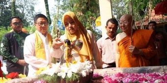 Hadiri Perayaan Waisak 2567 BE, Bupati Mojokerto Ajak Umat Buddha Aktualisasikan Ajaran Agama
