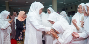 Buka Puasa Bersama Yayasan Khadijah, Khofifah: Ilmu Pengantar Kesuksesan Dunia Akhirat