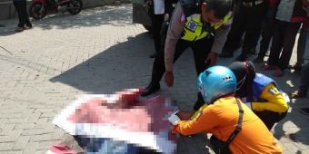 Gagal Salip Truk Trailer, Penumpang Gojek di Surabaya Tewas Terlindas