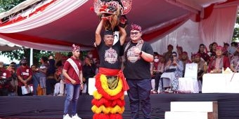 ​Ribuan Pembarong Nusantara Ikuti Parade 1.000 Barong di Kediri