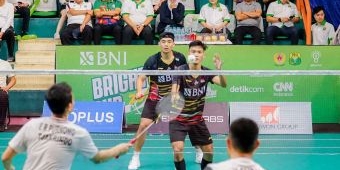 Di Final Kejuaraan Bulu Tangkis Piala Gubernur Jatim 2023, Khofifah Ucapkan Selamat untuk para Juara