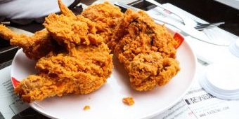 Cara Membuat Ayam Goreng ala McDonalds Indonesia Praktis dan Gurih