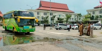 Ratusan Kades di Kabupaten Pasuruaun Ikut Luruk Ibu Kota, Tuntut Jabatan 9 Tahun