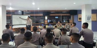 Kasatlantas Polres Ngawi Berikan Arahan Kepada 19 Bintara Tentang Kelalulintasan