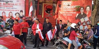 Tasyakuran HUT ke-77 RI, PDIP Gresik Tumpengan dan Bagikan 4.000 Bendera Merah Putih