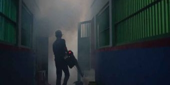 Antisipasi DBD, Lapas Surabaya Lakukan Fogging Kamar Hunian Warga Binaan