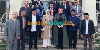 Dua Media Mesir Liput Kiai Asep saat Diterima Direktur Al-Azhar Observer Kairo Terkait Ekstremisme