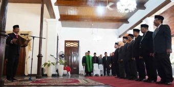 Bupati Sidoarjo Lantik 7 Pejabat, Tekankan Integritas dan Loyalitas