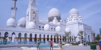 Presiden Joko Widodo dan Presiden MBZ Resmikan Masjid Raya Sheikh Zayed Solo