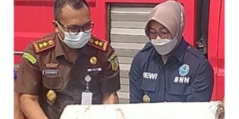 Kejari Kabupaten Kediri Musnahkan Beragam Barang Bukti, dari Narkotika hingga Petasan