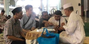 Bimbang sejak SD, Pria Asal Magelang Putuskan Masuk Islam di Masjid Al-Akbar Surabaya